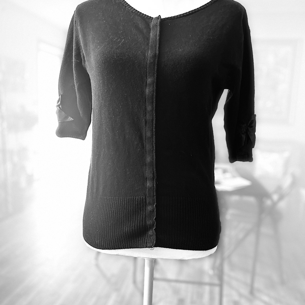 Tara Jarmon Black V-Neck Sweater